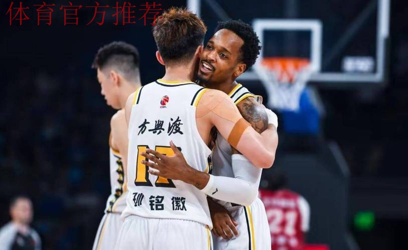 3大顶薪球员合砍1分？CBA最废三人组：山西队1800万白糟蹋了？